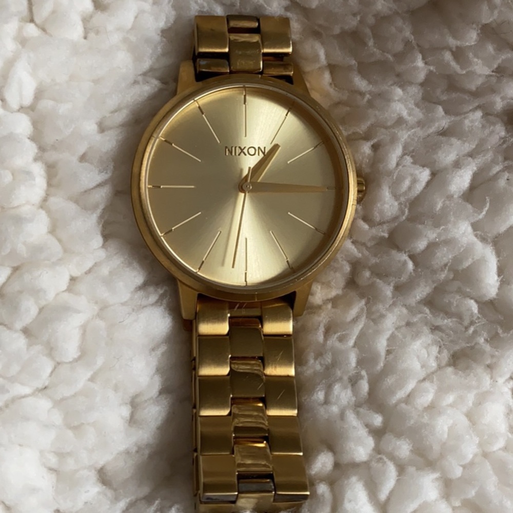 Nixon watch